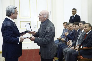 В связи с Днем Республики президент Армении вручил медали представителям ряда сфер