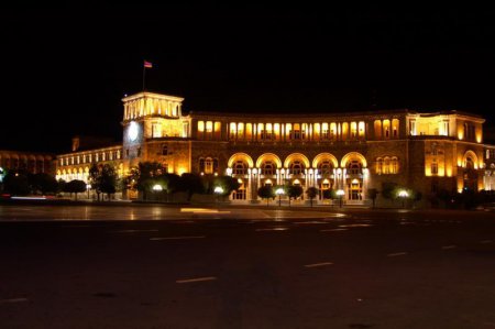 Ночной Ереван (фото и видео)