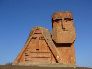Спокойствие на высотах Нагорного Карабаха вводит в заблуждение