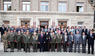 Президент Нагорного Карабаха вручил награды в связи с праздником 9 мая