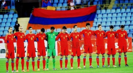 Вардан Минасян пригласил 22 футболиста для подготовки к матчам с Мальтой и Данией