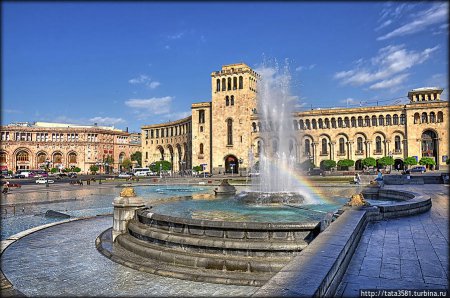 Площадь Республики в Ереване