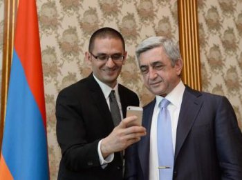 Вице-президент «Twitter» сделал селфи с президентом Армении