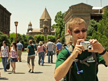 Число посетивших Армению туристов выросло на 20,5%