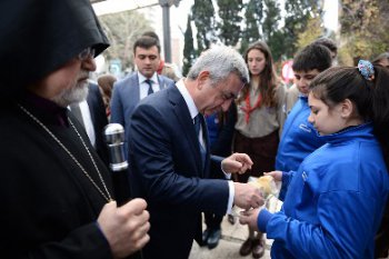 Президент Армении встретился с представителями армянской общины Уругвая