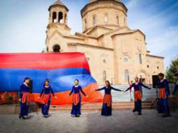 В Украине на протяжении нескольких дней отмечали День независимости Армении