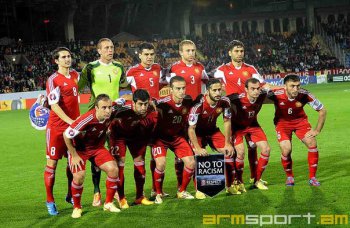 Бернар Шалланд вызвал в сборную Армении 24 футболиста