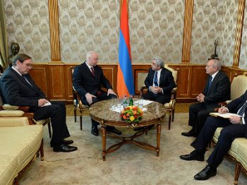 Президент Армении принял главу Следственного комитета России