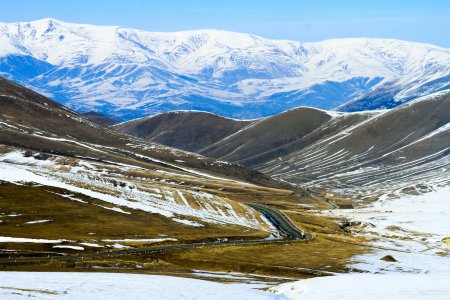 Армения: Дорога в горах
