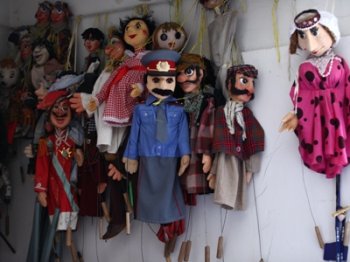 В Ереване стартовало всемирное шествие «Куклы за мир и межкультурный диалог»