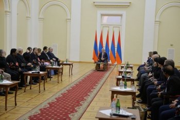 Армения  уделяет большое внимание культурной политике - президент РА принял  делегатов стран СНГ