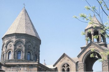 Католикос Всех Армян принял делегацию Русской Православной Церкви