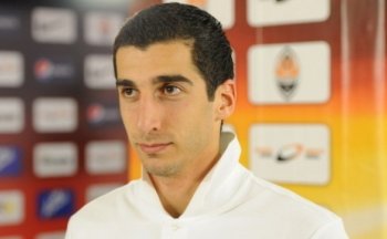 Генрих Мхитарян – лучший футболист Армении и лауреат «Золотого мяча»