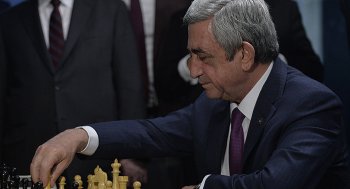 Президент Армении и глава ФИДЕ сыграли в шахматы