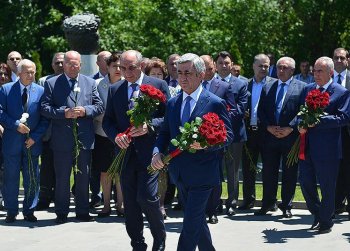 Президент Армении отдал дань памяти Андранику Маргаряну