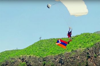 Армянская рок-группа посвятила клип с участием бейсджамперов армянскому солдату